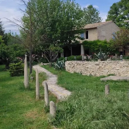 Guest house Lou Boulugi